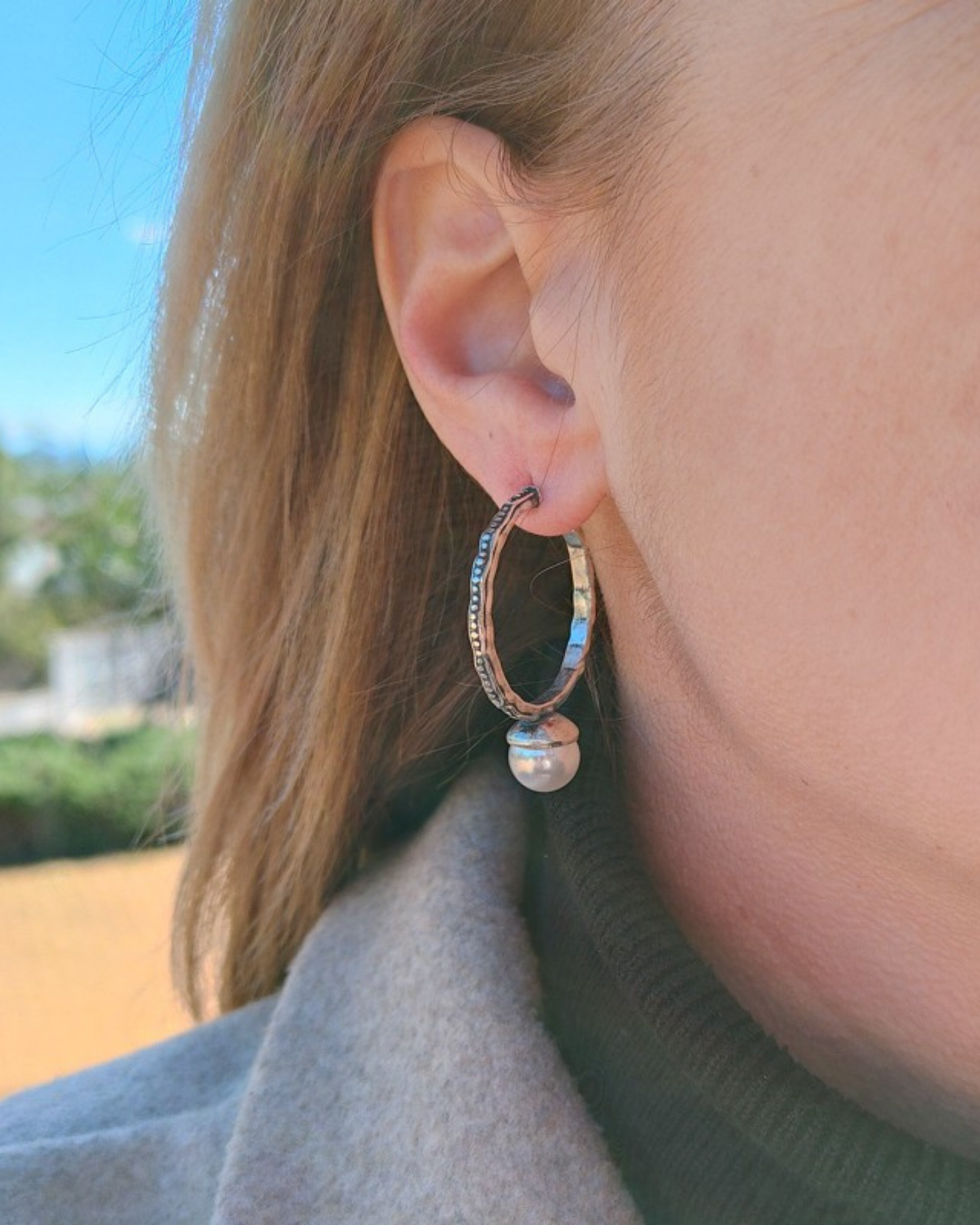 Silver Hoop w/ Pearl Accent II