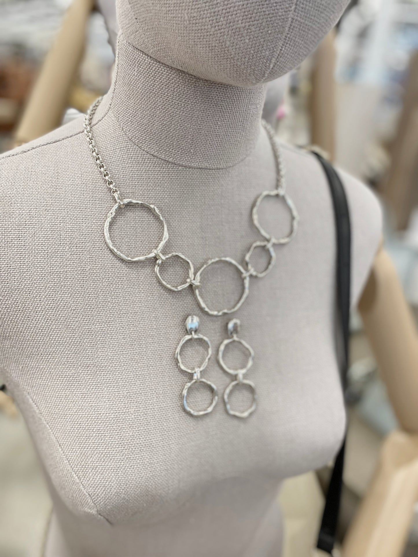 Zendy II Silver Jewelry Set