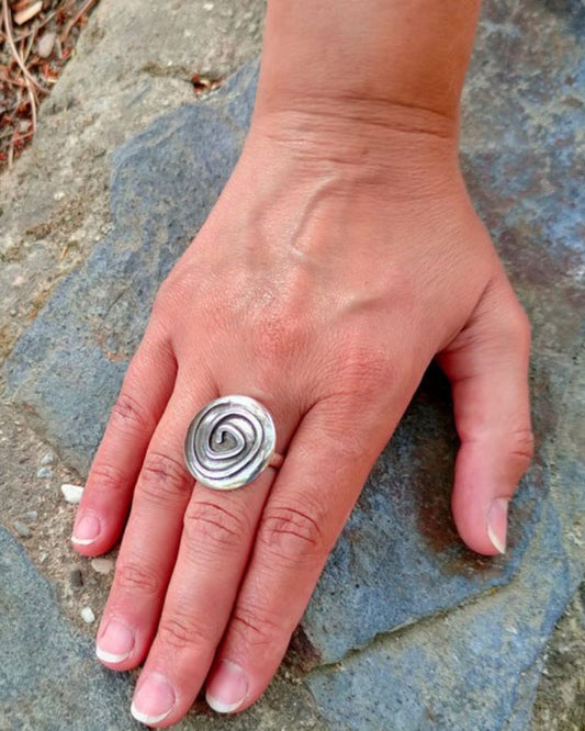 Janae Swirl Adjustable Ring