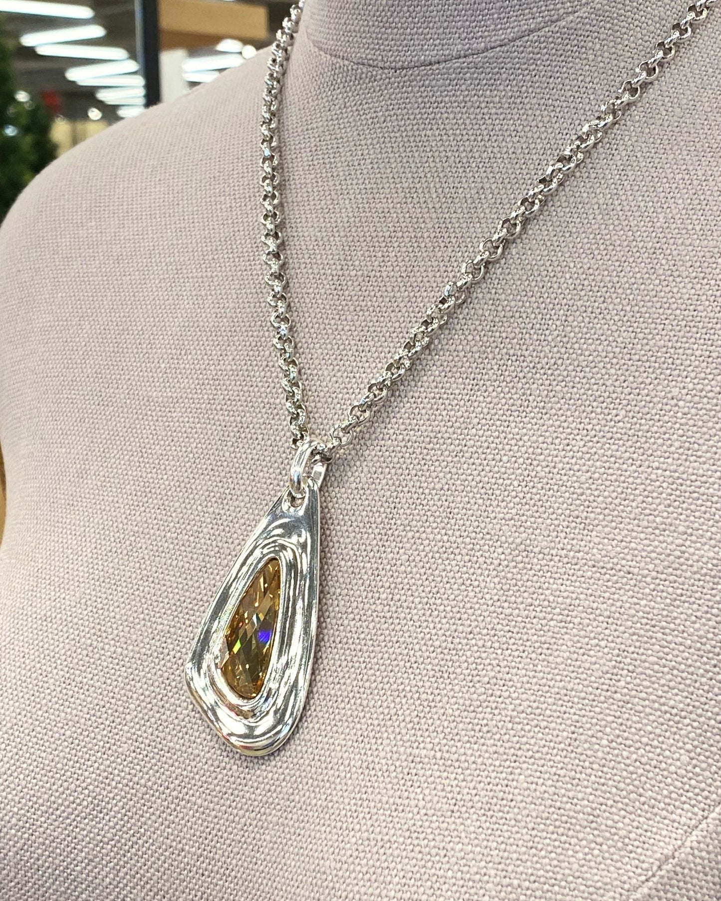 Da'Vine Swarovski Crystal Statement Pendant Necklace