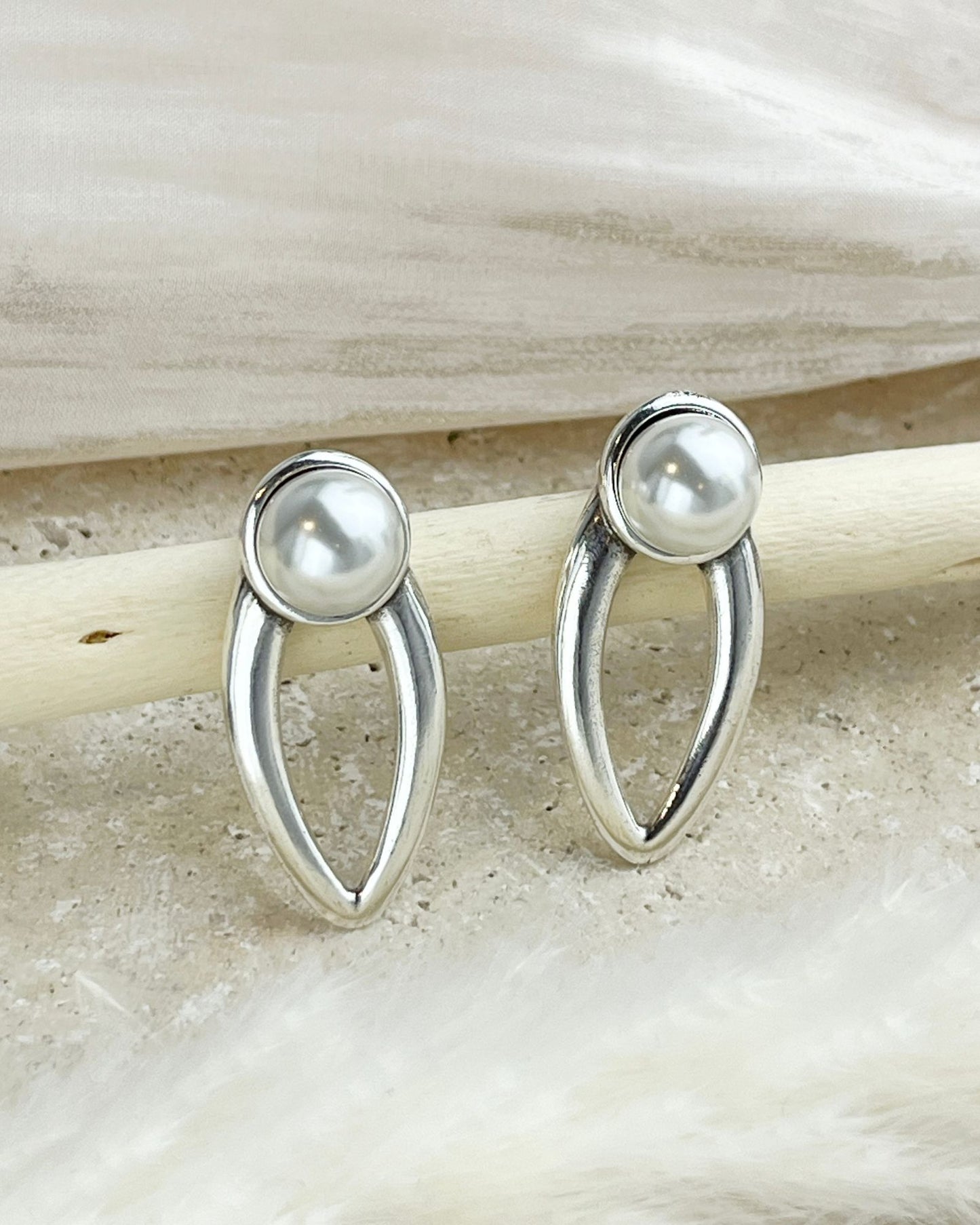 Alana Silver Pearl Earrings